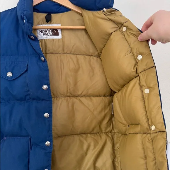 TRUE VINTAGE North Face Blue Quilted Puffy Vest - Picture 6 of 10